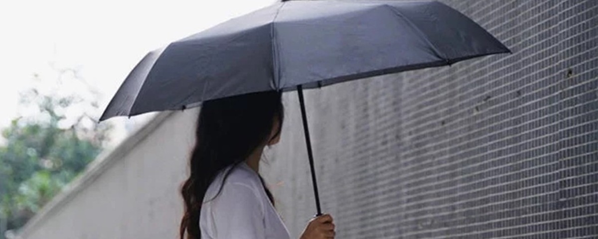 Imagem de: Guarda-chuva Xiaomi tem abertura automática e frete grátis