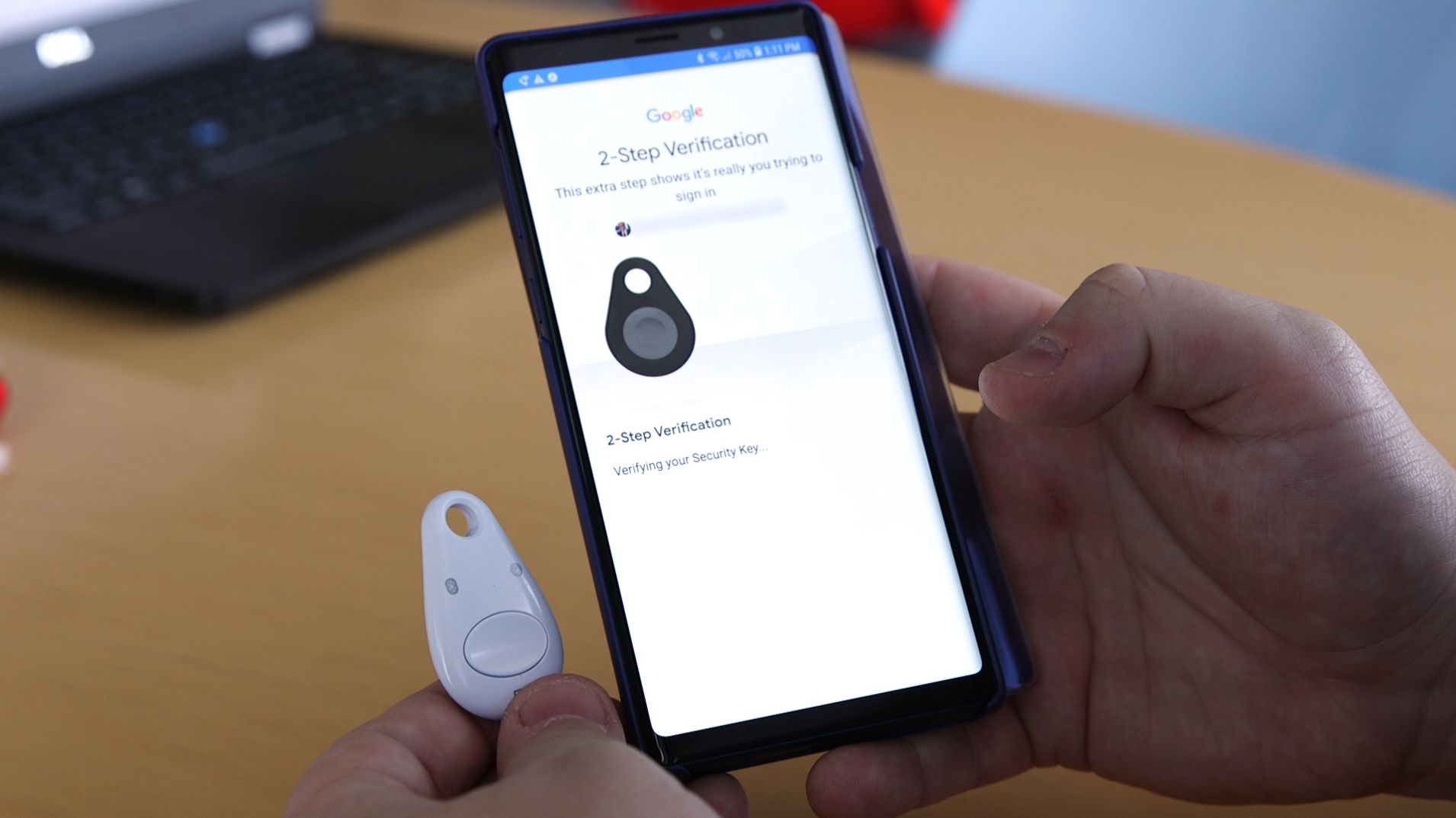 Imagem de: Google admite falha de segurança no Bluetooth de chave física Titan