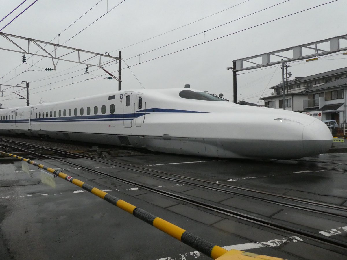Imagem de: Japão revela protótipo 'supremo' de novo trem-bala que vai estrear em 2020